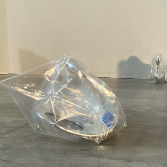 VTG New In Original Box Set of 4 Swan Napkin Rings Oneida Factory Sealed - Picture 10 of 10